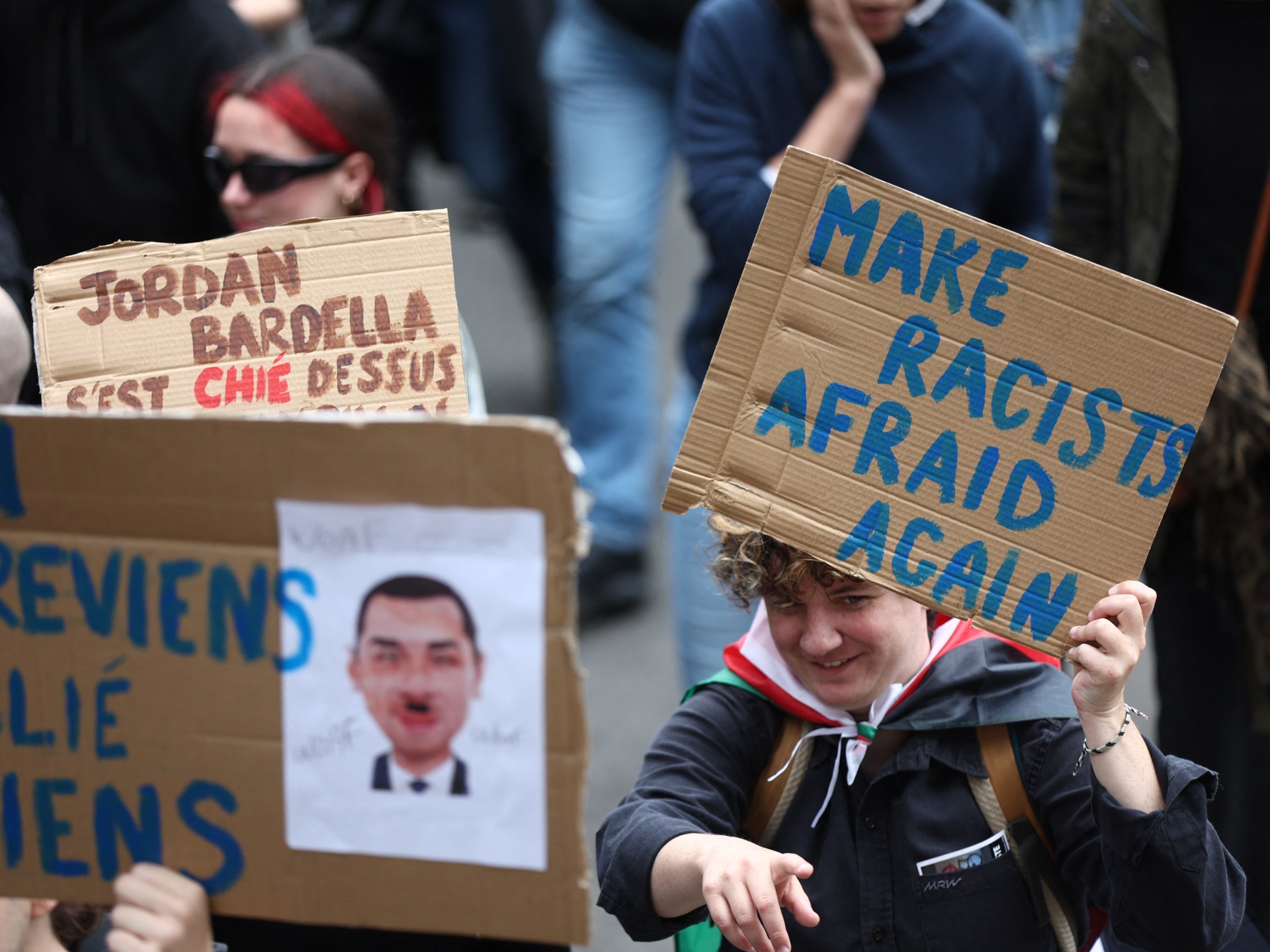 Hundreds of thousands in France protest far right ahead of snap elections