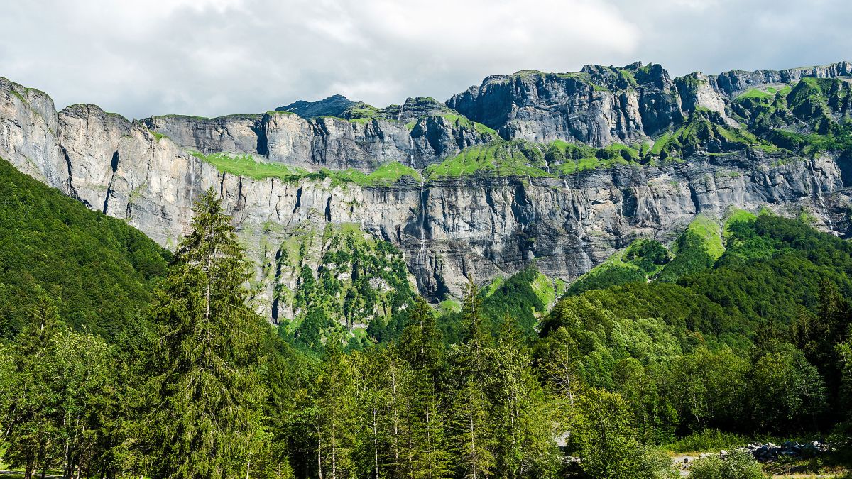 Runner Dies During Ultra-Trail Race in French Alps Amid Bad Weather