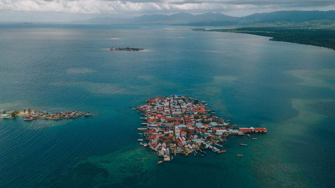 Island Sinking in the Caribbean off Panama, Residents Fight to Keep Their Homes