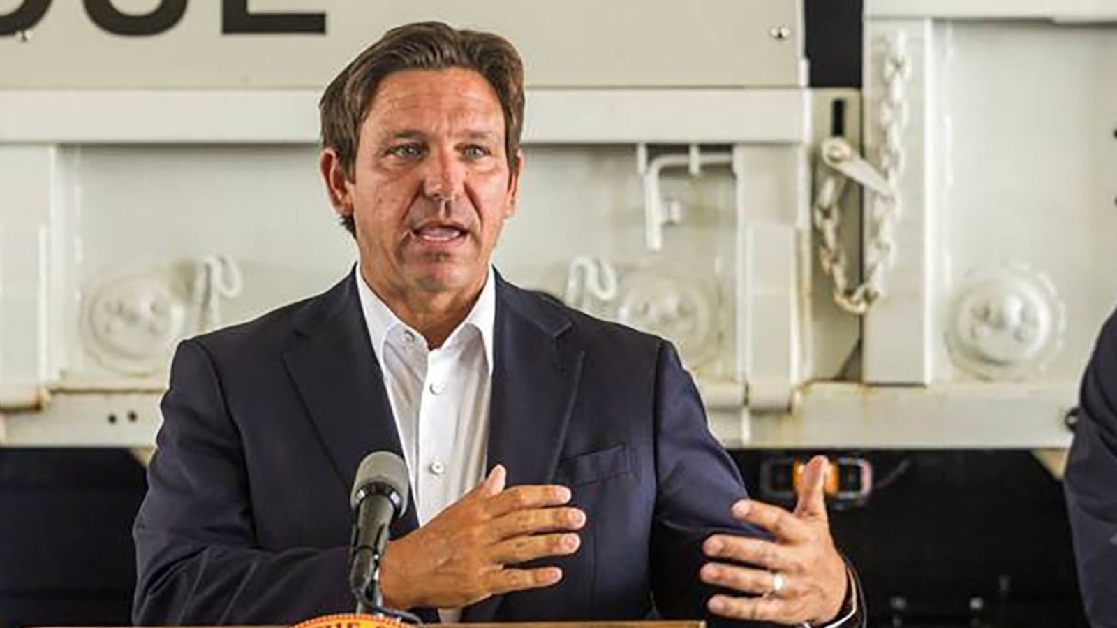 Florida Law Enforcement Official Sues DeSantis, Alleging Retaliatory Firing for Whistleblower Activity