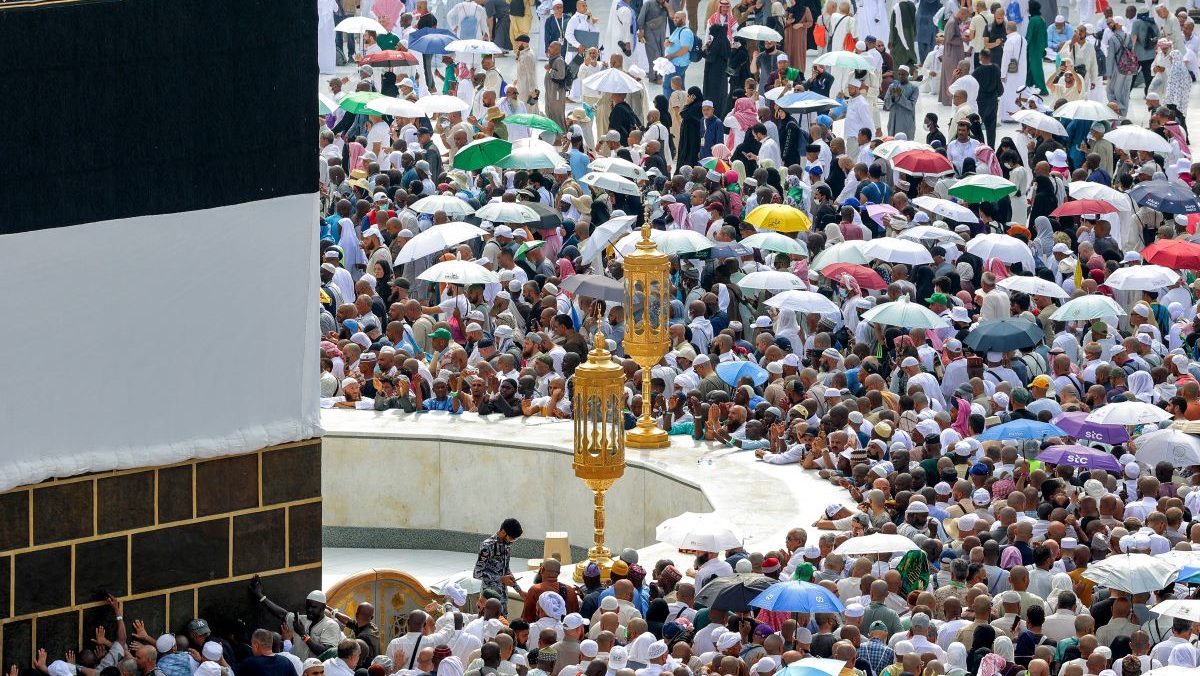 Hundreds Die in Heatwave During Hajj Pilgrimage to Mecca