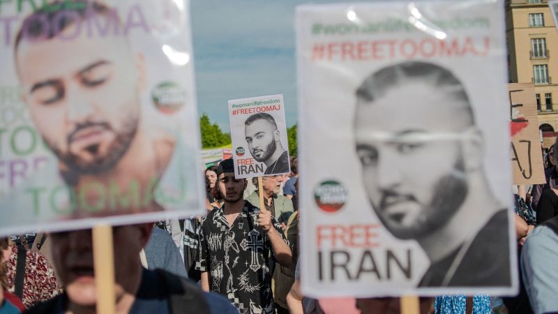 Iranian Rapper Toomaj's Death Sentence Overturned